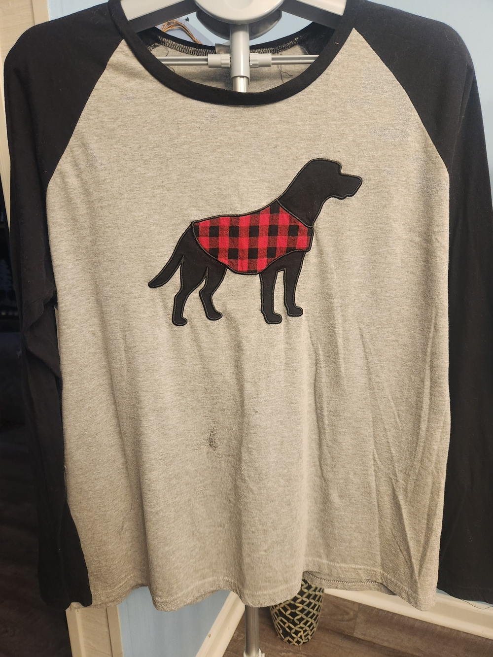 Black & Gray Dog Graphic Raglan Shirt with Red Plaid Accent